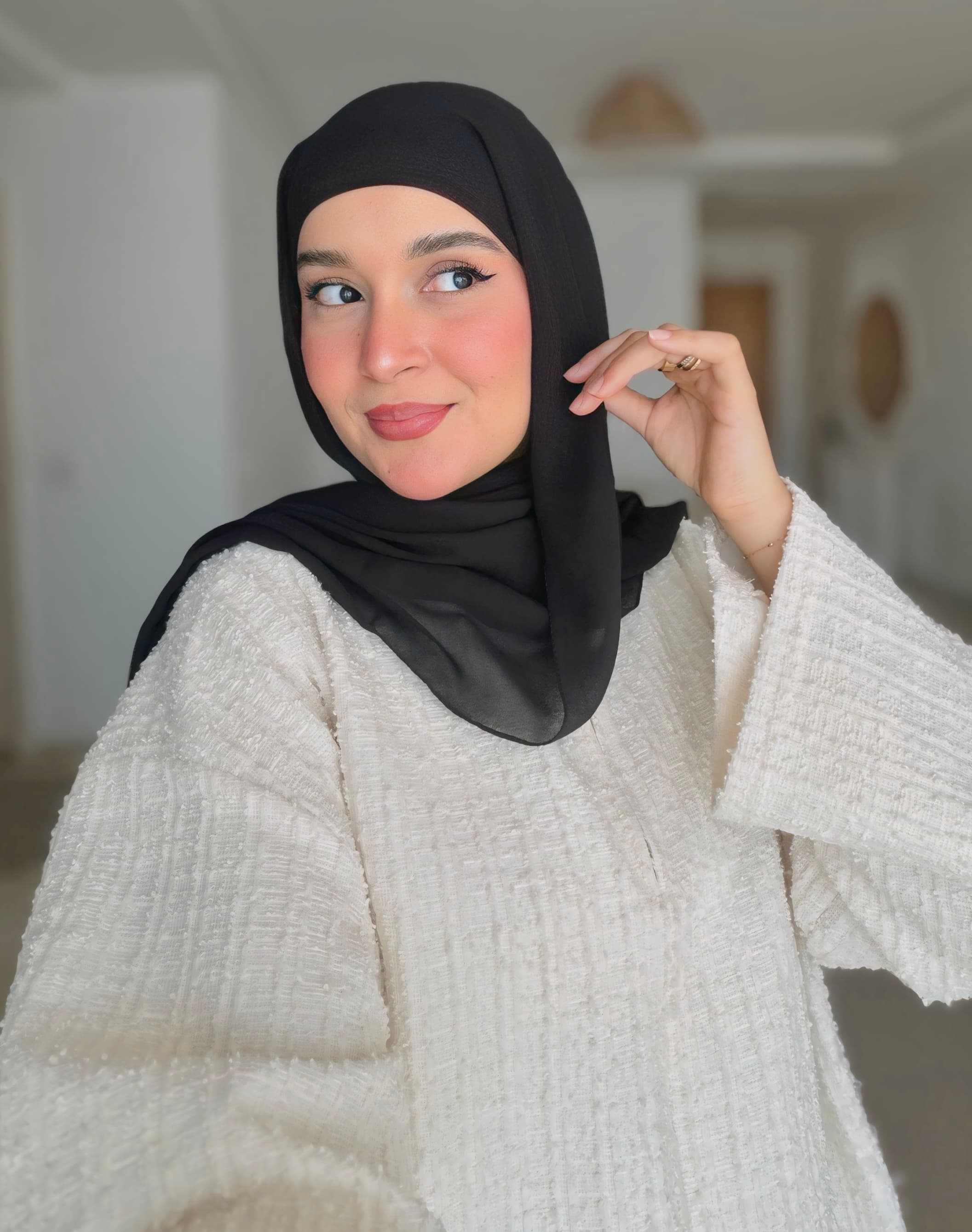 Hijab Chiffon Avec Bonnet Noir